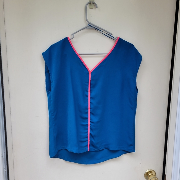 Ana medium blue top - Picture 5 of 6